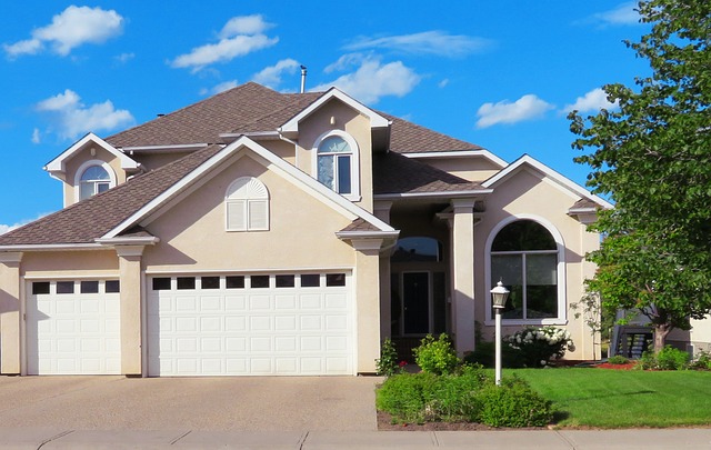 condopropertyreal-estate-640x480-56490975.jpeg