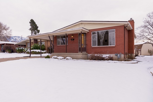 real-estate-condos-property-640x480-69734609.jpeg