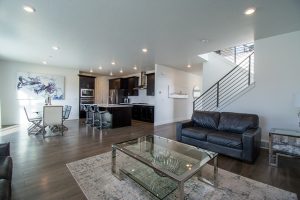 real-estate-condos-property-640x480-5617653.jpeg