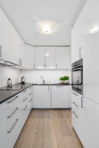 condopropertyreal-estate-640x480-35304517.jpeg