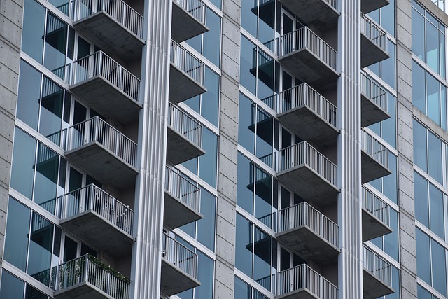 condopropertyreal-estate-640x480-79945835.jpeg
