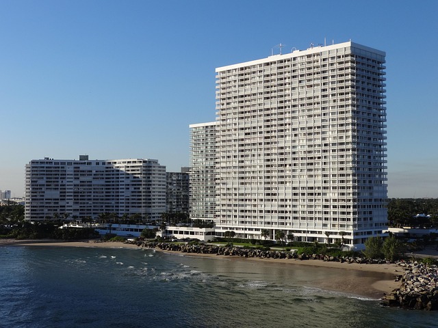 condo-640x480-95154380.jpeg